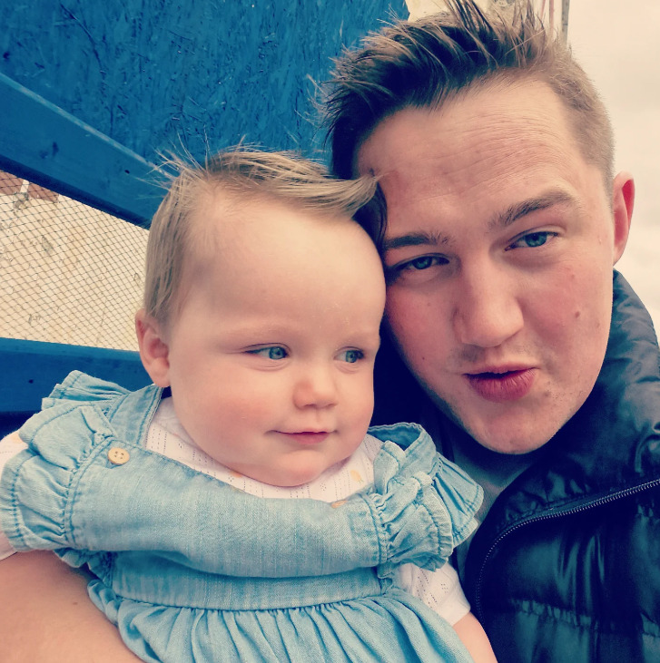 <p>Ele também agradeceu o apoio recebido ao longo dos anos e se colocou à disposição para encontros e conversas com amigos e admiradores. “Se alguém quiser se encontrar para tomar uma cerveja, um café ou simplesmente conversar, por favor, entre em contato e podemos tentar organizar. Com amor, como sempre, Finnian”, concluiu.</p>
