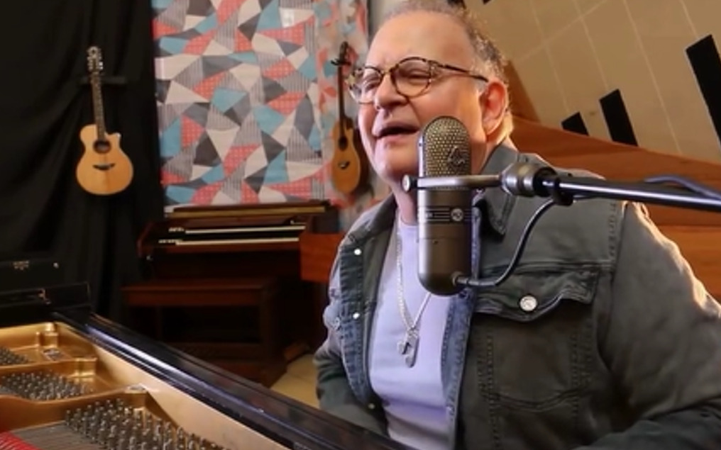 Guilherme também contribuiu para o surgimento do fenômeno new wave, um estilo musical que surgiu no fim da década de 1970, no Brasil, em 1981, ao lançar a canção 