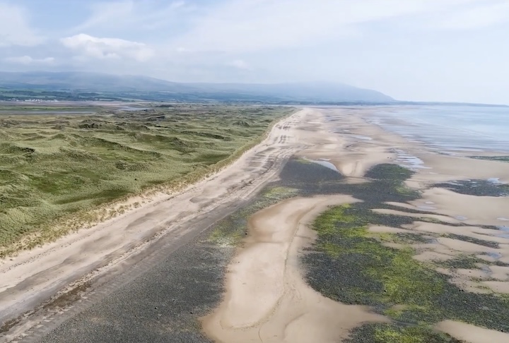 O trecho une toda a orla do país em uma infraestrutura sem precedentes e representa um importante avanço tanto para o turismo de natureza quanto para as políticas públicas de acesso ao litoral britânico.