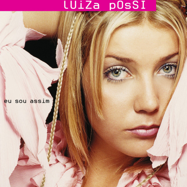 <p>A cantora ganhou projeção nacional em 2001, aos 17 anos, com o lançamento do álbum “Eu Sou Assim”, que trouxe sucessos como “Dias Iguais”, “Eu Sou Assim” e “Tudo Que Há de Bom”. A faixa-título chegou às paradas e foi escolhida como tema da novela “Mulheres Apaixonadas”, da Globo.</p>
