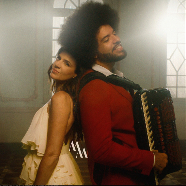 <p>Em 2024, Mestrinho venceu o Grammy Latino ao lado de Mariana Aydar com o álbum “Mariana e Mestrinho”, na categoria de Melhor Álbum de Música de Raízes em Língua Portuguesa. Após a conquista, agradeceu ao público, aos colegas e aos concorrentes e destacou a importância de quem apoiou o projeto.</p>
