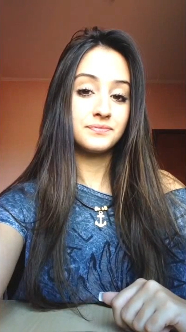 <p>Nascida em Campinas, no dia 9 de fevereiro de 1998, Mariana Nolasco é cantora e compositora e tem mais de uma década de carreira. A artista reúne mais de 11 milhões de seguidores nas redes sociais, mais de 450 milhões de visualizações em seu canal no YouTube e cerca de 1,7 milhão de ouvintes mensais no Spotify, além de apresentações em festivais como o “Rock in Rio”.</p>
