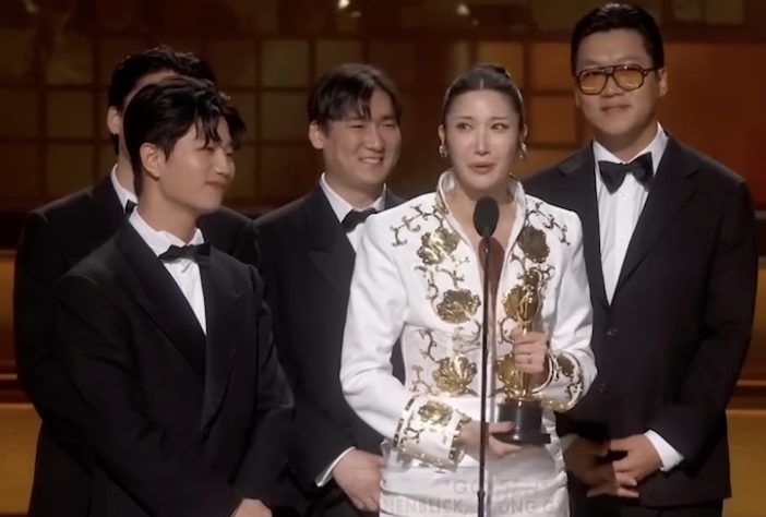 Música Golden vence filme de 