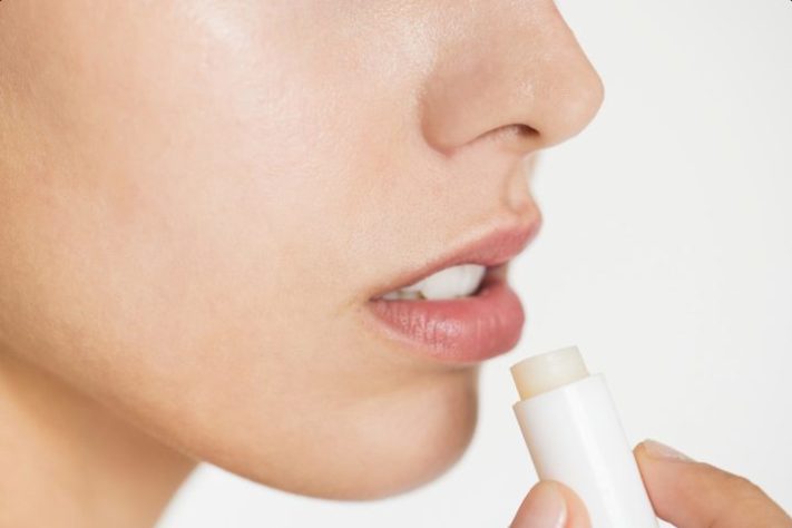 Protetor labial, manteiga de cacau - Freepik/rawpixel.com