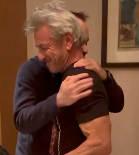 <p>A peça foi apresentada pelo executivo Oleksandr Pertsovskyi e celebra o engajamento de Penn com a causa ucraniana, que inclui visitas ao país e um documentário sobre o conflito.</p>
