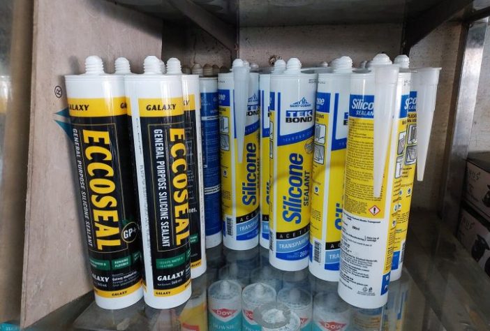 Selante de silicone - Wikimedia Commons/Vis M