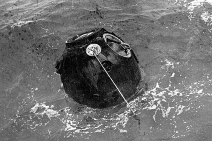 <p>No entanto, conseguiu completar a órbita lunar e retornar à Terra. A cápsula pousou no Oceano Índico, e as tartarugas sobreviveram, embora estivessem debilitadas e tivessem perdido peso após a longa jornada.</p>
