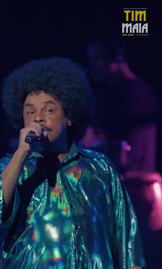 <p>Com impressionante semelhança, Thór Junior mantém a atenção da plateia ao longo de toda a apresentação. Sua interpretação reproduz com precisão o canto, o fraseado e os maneirismos de Tim Maia, enquanto o espetáculo mantém um clima constante de baile.</p>
