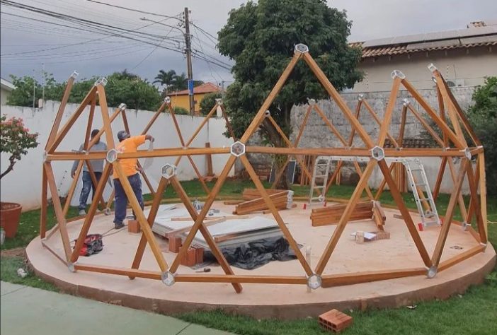 Brasileiras criam projeto de casas sustentáveis que ficam prontas em 45 dias - Reprodução/@domoself.br