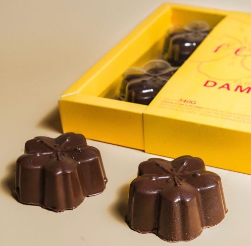 A empresa produz cerca de 65 mil pães de mel por mês em fábrica própria e vende vada doce a R$ 10, em média. Também há kits, caixas de presente e latas colecionáveis. O faturamento médio mensal das unidades é de R$ 40 mil, com lucro variando entre 17% e 20%.