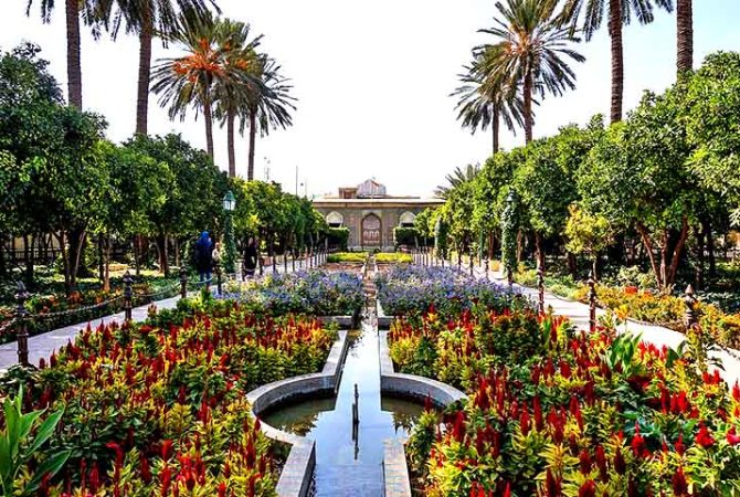Conheça jardins e palácios persas que atraem turistas ao Irã quando os tempos não são de guerra