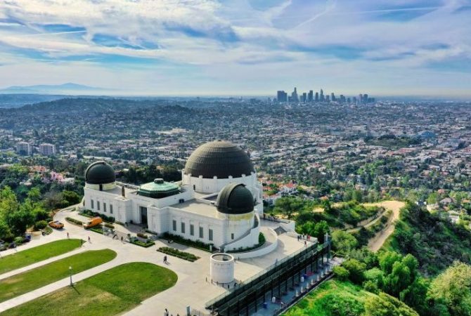 Inaugurado em 1935, Observatório Griffith é um dos marcos de Los Angeles e já foi cenário de filmes famosos