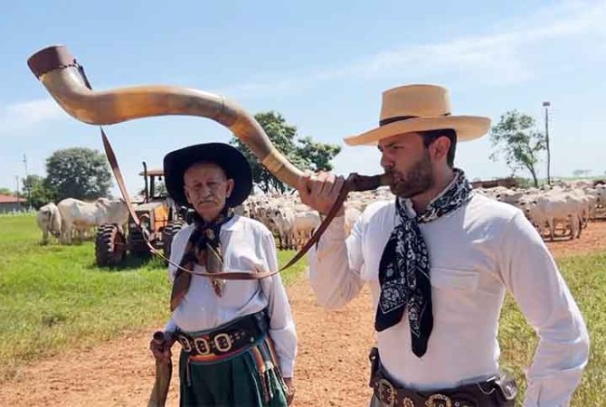 Berrante: o instrumento que ecoa tradição e orienta a vida no campo