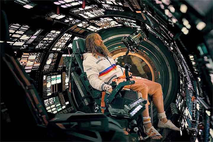 “Devoradores de Estrelas” é baseado no livro de mesmo nome de Andy Weir e acompanha a história do professor e astronauta Ryland Grace (Ryan Gosling), que desperta em uma nave espacial sem memória. 
