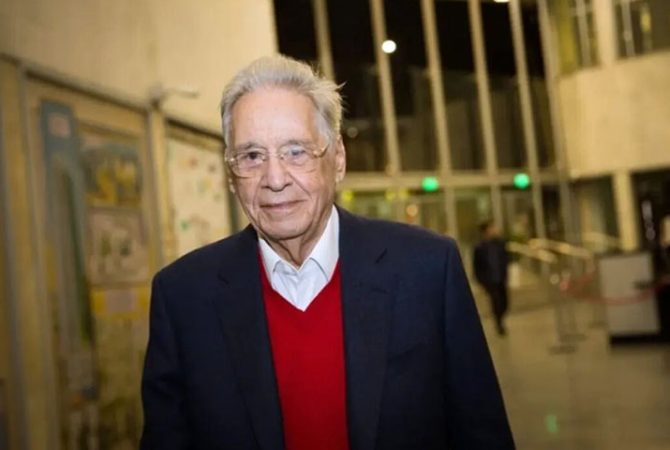 Justiça interdita ex-presidente Fernando Henrique Cardoso após pedido da família