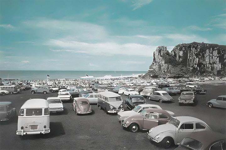 Culturalmente, Torres reflete a diversidade de influências que marcaram sua formação, desde colonizadores açorianos até imigrantes europeus, além das tradições ligadas à pesca e à vida litorânea. Eventos contemporâneos, especialmente os festivais de balonismo, reforçam sua identidade e projetam a cidade nacional e internacionalmente.