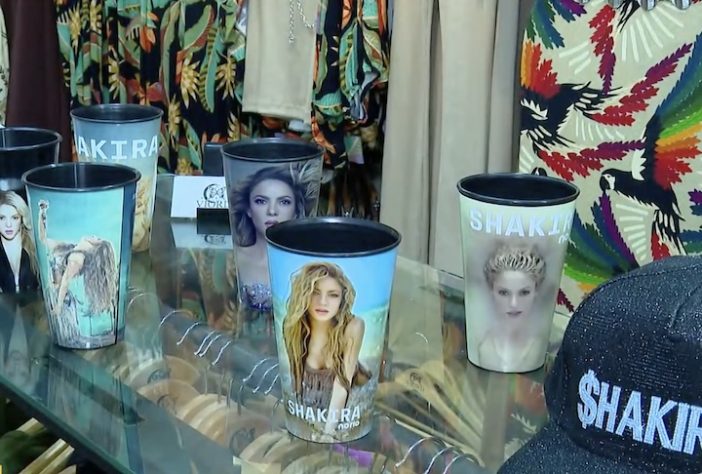 Acessórios de Shakira fazem sucesso no Saara, no RJ - Reprodução/TV Globo