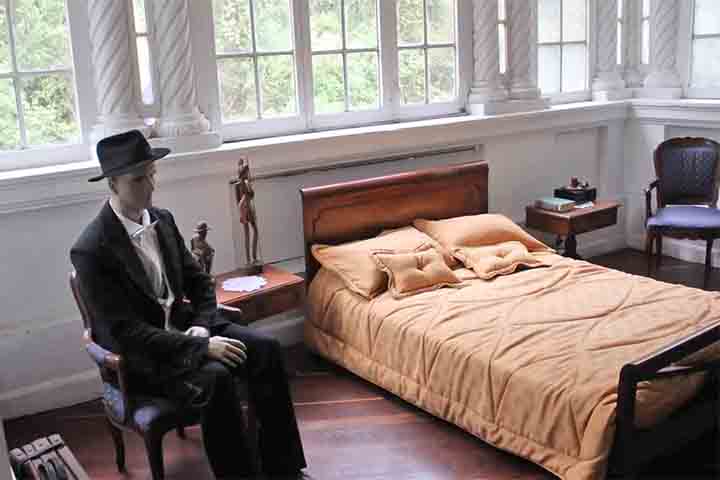 O hotel foi erguido com o objetivo de incentivar o turismo e integrar a região com visitantes chegando de trem de Bogotá para estadia confortável destinada à elite da capital colombiana com a possibilidade de contemplar a exuberante paisagem. 
