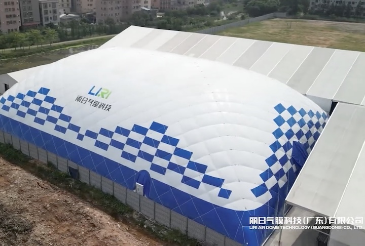 Embora soluções semelhantes já tenham sido testadas em outros países na Ásia e na Europa, a China se destaca pela rápida expansão dessa tecnologia, passando a ser aplicada em construções de variados tamanhos e tipos. 