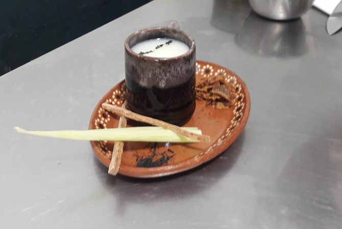Atole, a bebida que faz um verdadeiro sucesso no México