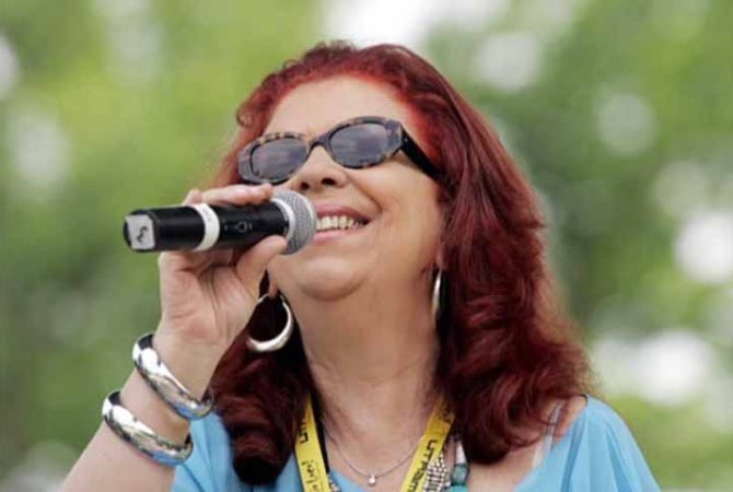 Sete anos sem Beth Carvalho: relembre a trajetória da ‘Madrinha do Samba’