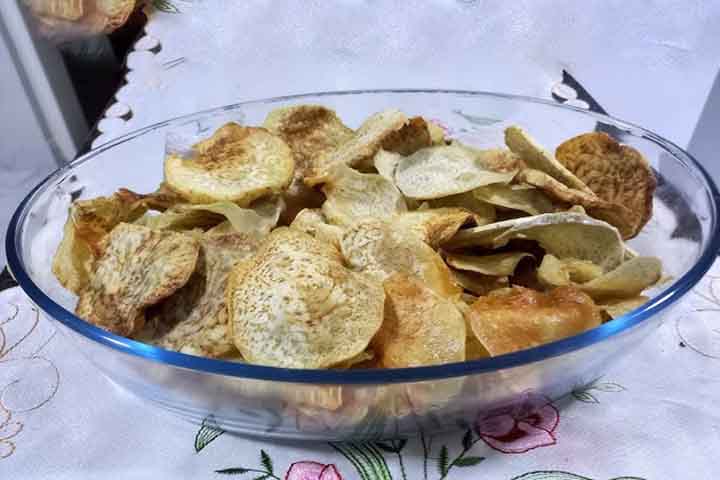 Também tem sido incorporado a receitas contemporâneas, como massas e pães sem glúten, atendendo a demandas de públicos com restrições alimentares. Seu sabor suave e textura macia facilitam combinações com diversos ingredientes, ampliando suas possibilidades gastronômicas.
