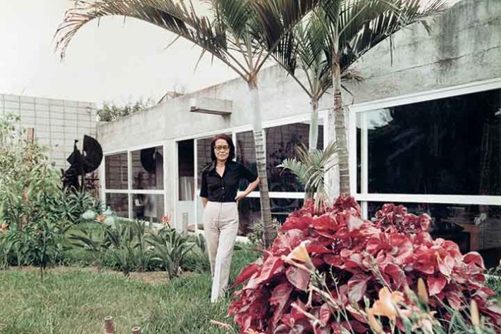 A artista plástica Tomie Ohtake 