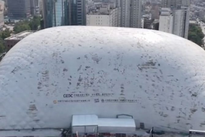 Para tentar conter poluição sonora, cidades da China usam ‘bolhas gigantes’ em obras