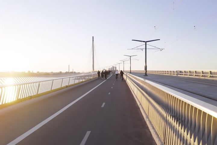 A engenharia considera temperaturas que podem cair abaixo de -20°C, além da ação corrosiva da água salgada, o que levou os projetistas a dimensionar a estrutura para uma vida útil de até 120 anos, segundo a empresa de consultoria William Sale Partnership Ltd. (WSP). Antes da ponte, moradores de Laajasalo percorriam cerca de 11 quilômetros até o centro; agora, a distância caiu para 5,5 quilômetros.