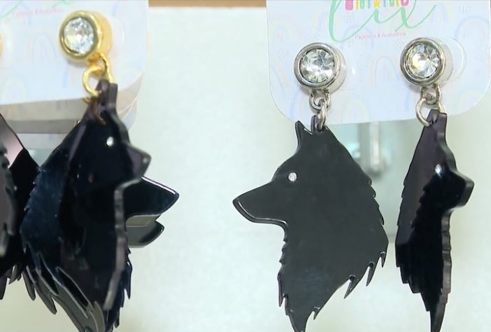 Acessórios de Shakira fazem sucesso no Saara, no RJ - Reprodução/TV Globo