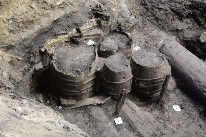 Três barris do século 17 foram encontrados intactos durante escavações em cidade da Noruega - Instituto Norueguês de Pesquisa do Patrimônio Cultural (NIKU)