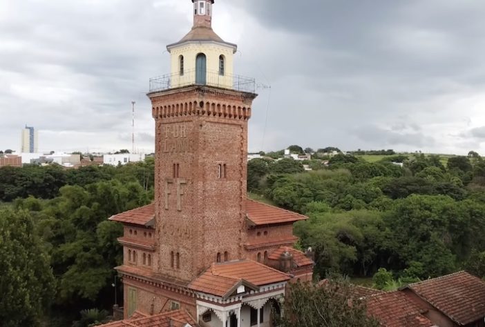 Castelo Furlani, São Paulo - Reprodução/YouTube