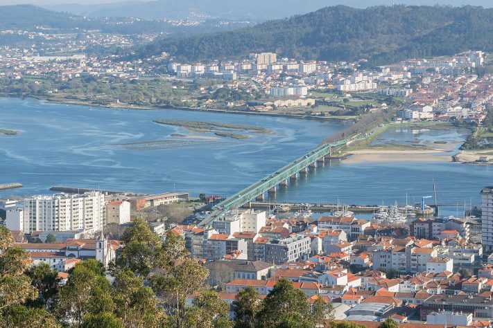 Viana do Castelo, Portugal - Wikimedia Commons/Krzysztof Golik