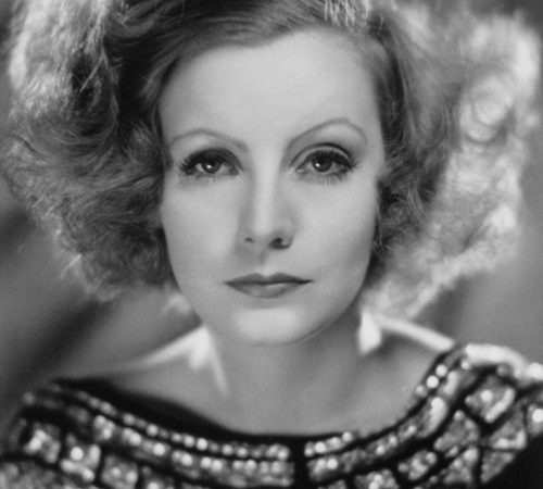 Greta Garbo: a vida e a carreira da enigmática estrela da Era de Ouro de Hollywood