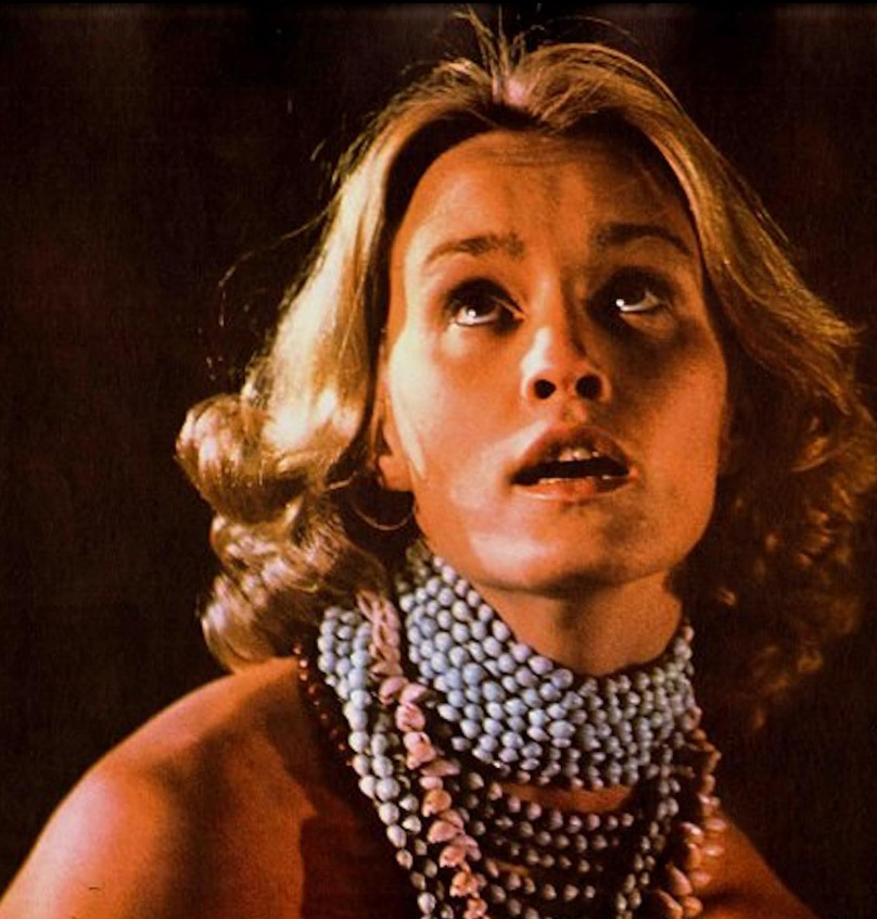 Lange trabalhava como modelo até ser escolhida para estrelar o remake de “King Kong”, em 1976. Apesar do sucesso de bilheteria, sua atuação foi ridicularizada pela crítica, e ela ficou mais de dois anos sem atuar e só retornou ao cinema com “O Show Deve Continuar” em 1979.  Depois de alguns papéis pequenos, ela chamou a atenção e foi elogiada por sua atuação com outro remake, “O Destino Bate à sua Porta