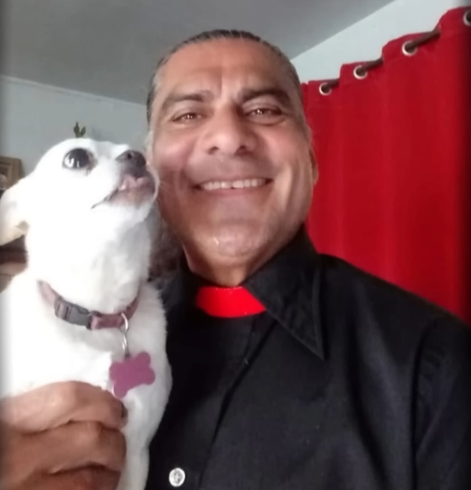 Nascido no dia 22 de dezembro de 1965, em San Antonio, em uma família com ascendência Comanche e Apache das Montanhas Brancas, seus pais eram proprietários e administravam um restaurante mexicano. Em relação à sua educação, Joss estudou na McCollum High School, onde se formou em 1984. Em seguida, ingressou na Texas State University–San Marcos, então chamada Southwest Texas State University, porém não concluiu o curso. Posteriormente, entrou na Our Lady of the Lake University, onde se formou em A