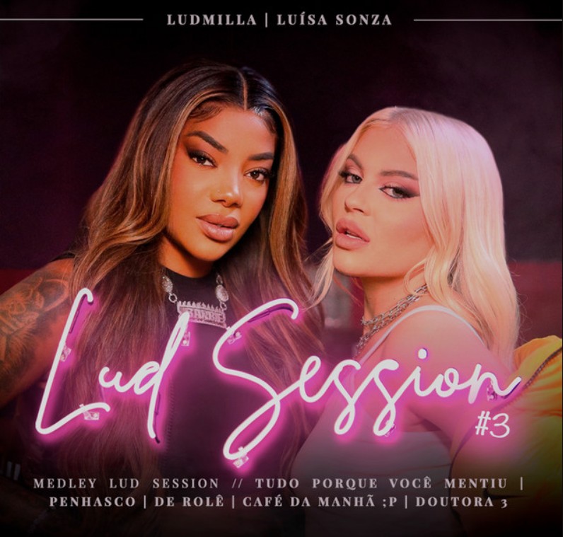 Outro destaque da carreira da cantora é o projeto 