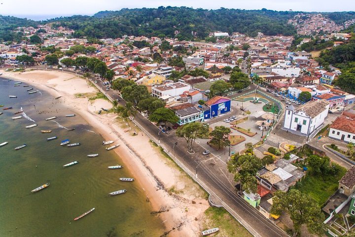Itacaré, Bahia: O local reúne belas praias, muitas acessíveis por trilhas em meio à Mata Atlântica e à noite um centrinho com restaurantes e bares animados. É um destino ideal para quem busca combinar contato com a natureza e um pouco de agitação. 