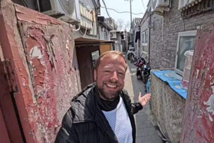 Maurício da Cruz, Brasileiro mostra como é morar em favela chinesa pagando R$ 30 de aluguel – Arquivo Pessoal