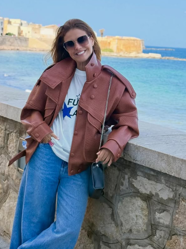 Recentemente, a atriz também viajou para a Itália. Durante a viagem por Milão e Sicília, ela aproveitou para passear por locais turísticos, experimentar diversos pratos típicos e visitar uma amiga que mora na Sicília. Descendente de italianos, ela destacou que a gastronomia do país desperta uma sensação de nostalgia e reforça sua conexão com as próprias origens. Paloma definiu a experiência como muito especial, unindo realização profissional e crescimento pessoal. Segundo a atriz, a Itália possu