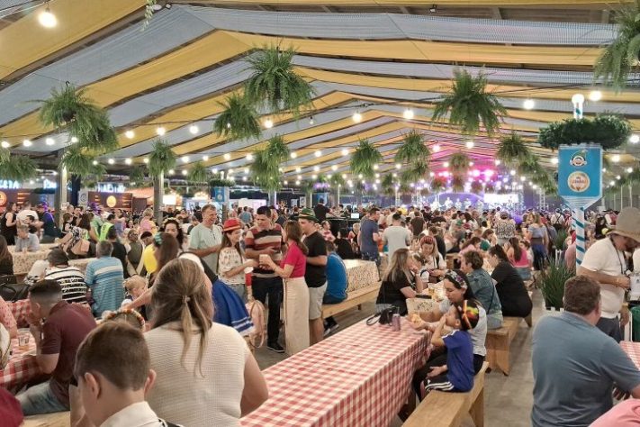 Schützenfest, Jaraguá do Sul - Wikimedia Commons/Saturnalia0