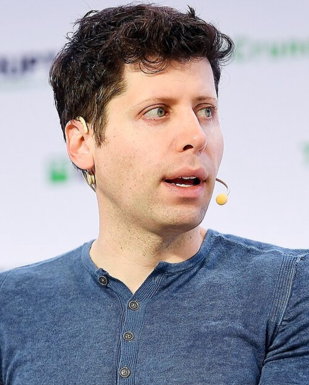 ?A estratégia de Altman passa por demonstrar que Musk estava ciente da necessidade de grandes capitais para o sucesso do projeto. A defesa pretende provar que o próprio Musk sugeriu uma fusão com a Tesla para garantir o financiamento necessário à época. O objetivo é mostrar Musk como alguém que perdeu a liderança da revolução tecnológica e que agora age por interesse próprio.
?O julgamento levanta