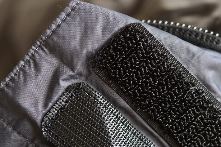 Velcro - Wikimedia Commons/Topi Pigula