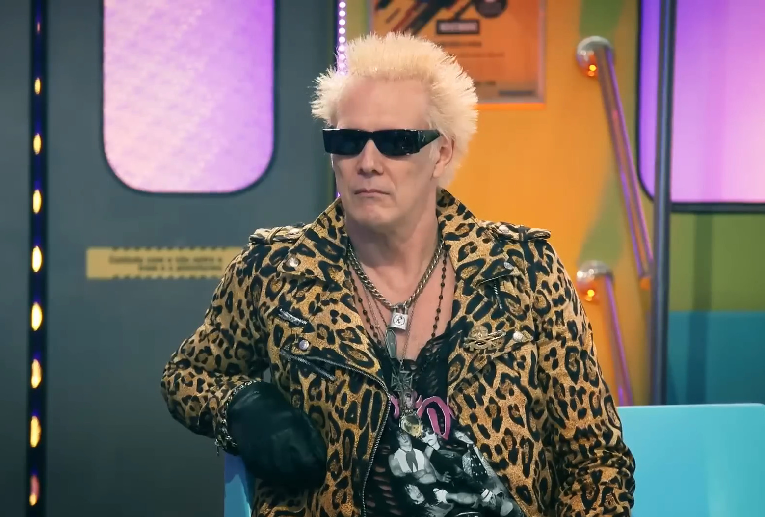 Na televisão, também apresentou e participou de diversos programas. Com a popularidade em alta no início dos anos 2000, Supla integrou a primeira edição do reality show “Casa dos Artistas”, do SBT, e foi considerado um dos grandes nomes da atração, comandada por Silvio Santos.
