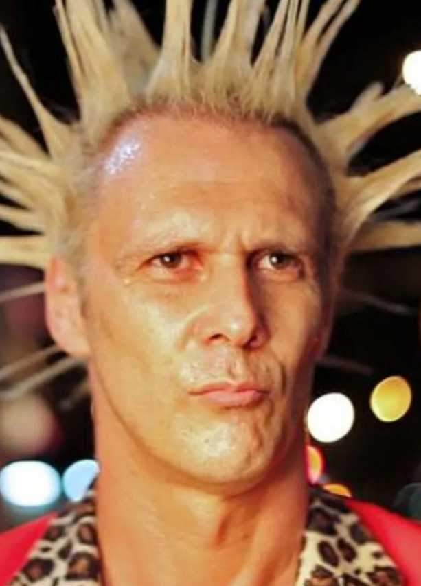 Supla também se aventurou como ator. Em 1990, atuou no filme “Uma Escola Atrapalhada”, dos Trapalhões, no qual foi protagonista ao lado de Angélica. Em 1993, participou de uma novela com as atrizes Luana Piovani e Carolina Dieckmann e, em 2001, fez uma participação especial na novela “Um Anjo Caiu do Céu”, da TV Globo, na qual contracenou com Christiane Torloni e José Wilker.
