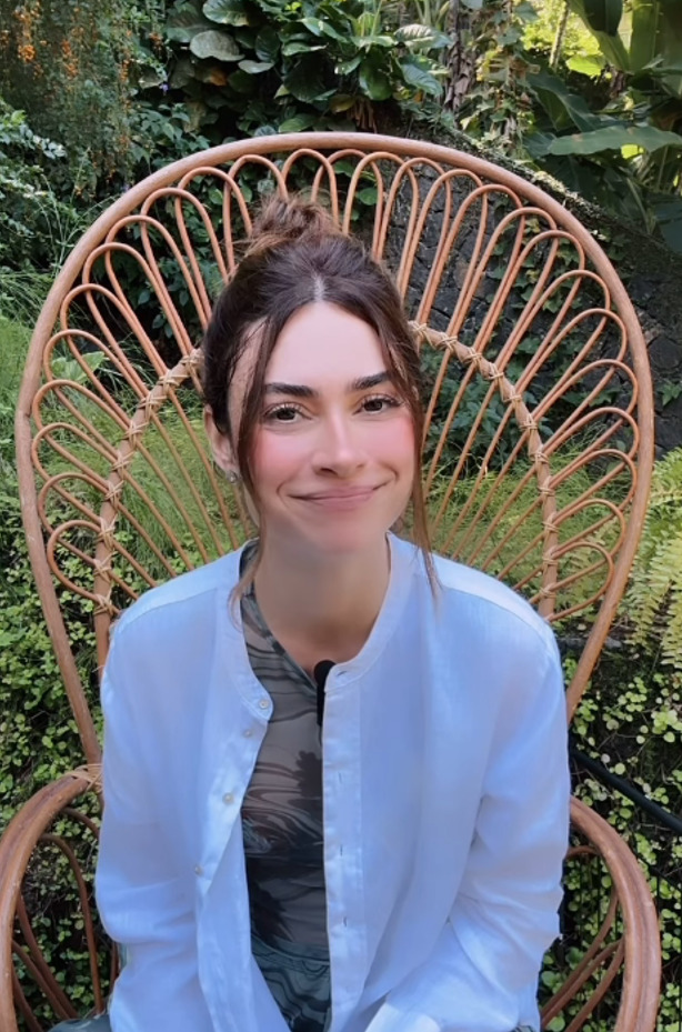 Na Páscoa de 2026, a atriz publicou um vídeo em suas redes sociais comentando como muitas pessoas, incluindo familiares e amigos, falam o quanto ela mudou. Ela disse que fica feliz e ama esses comentários, pois reconhece essa mudança. Thaila explicou que, embora muitos associem essa transformação à maternidade, esse não foi o principal motivo. Segundo ela, a mudança começou em 2016, quando “foi tocada pelo Espírito Santo”. Desde então, ela vive guiada pela fé.
