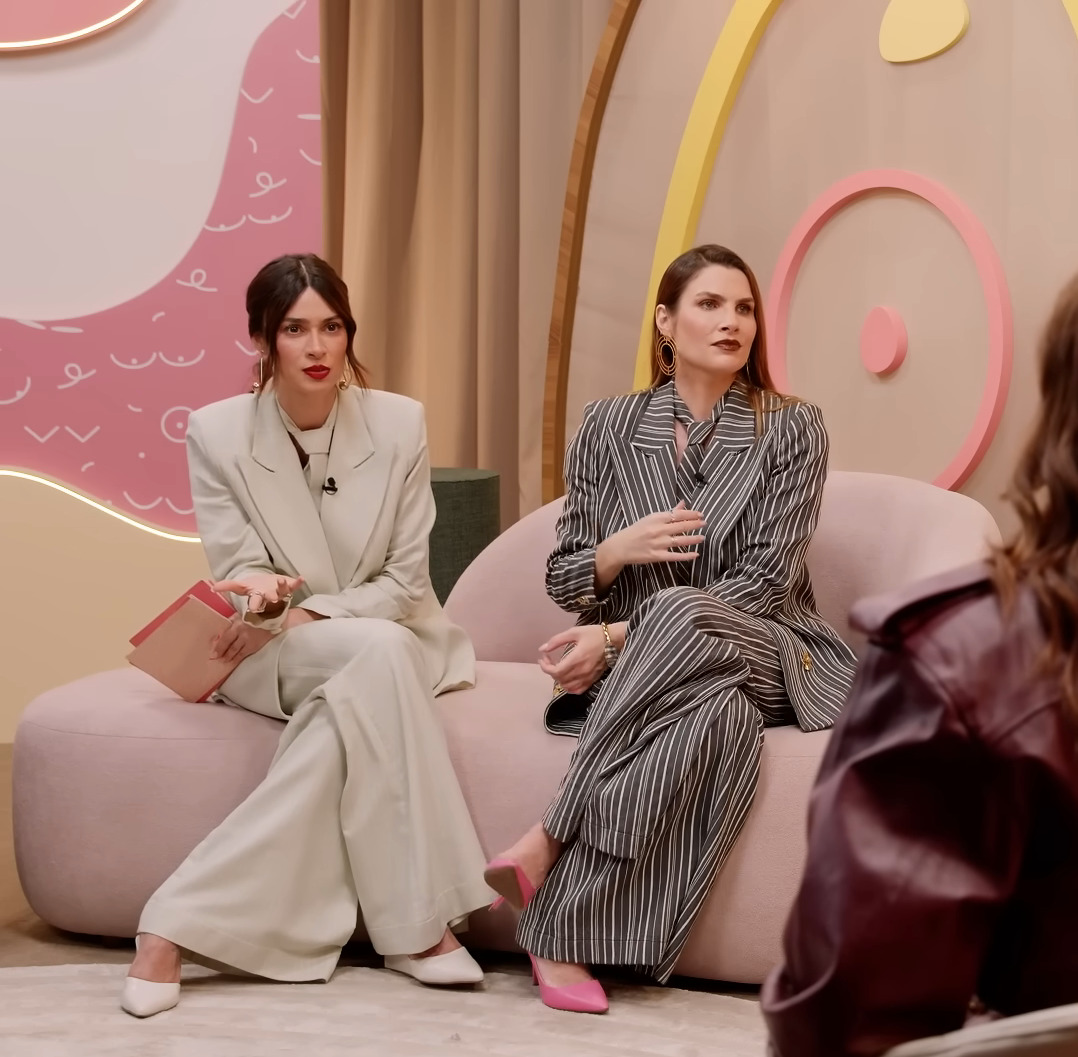 Desde 2022, Thaila Ayala comanda, ao lado de Julia Faria, o videocast “Mil e Uma Tretas”. O programa aborda, de forma direta e sem romantização, os dilemas e desafios da maternidade, com temas como parto, amamentação e relacionamentos. Inclusive, em um episódio especial sobre gravidez, que contou com a participação de Rafa Kalimann e Carol Peixinho, além de gestantes na plateia, uma das participantes entrou em trabalho de parto durante a gravação.
