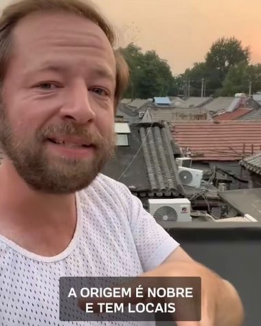 Maurício da Cruz, Brasileiro mostra como é morar em favela chinesa pagando R$ 30 de aluguel – Reprodução @chinaem360