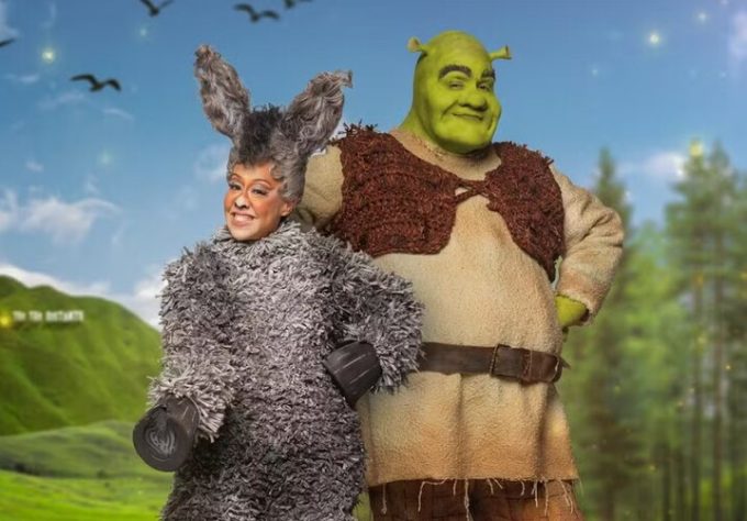 Ator Tiago Abravanel 