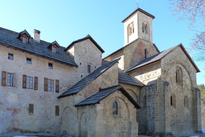 Mosteiros, conventos e abadias são locais sagrados históricos importantes até hoje; conheça